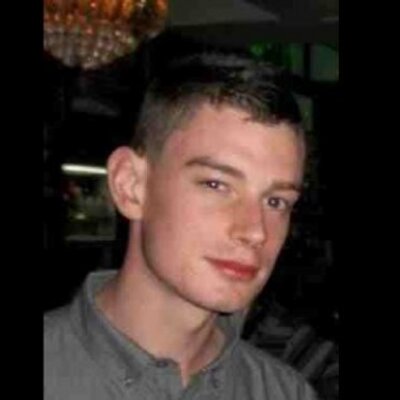 Profile Picture of Adam Snowdon (@Snowysnowball11) on Twitter