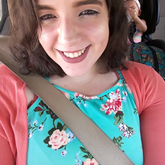 Catelyn Bodoin - Poshmark Profile Picture of Catelyn Bodoin (@mannycatetis123) on Poshmark