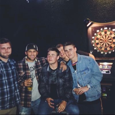 Profile Picture of Kyle Carlson (@Mmkdjdhdh) on Twitter