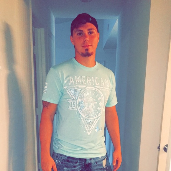 Profile Picture of Kevin Kimbrell (@kevinkimbrell) on Poshmark