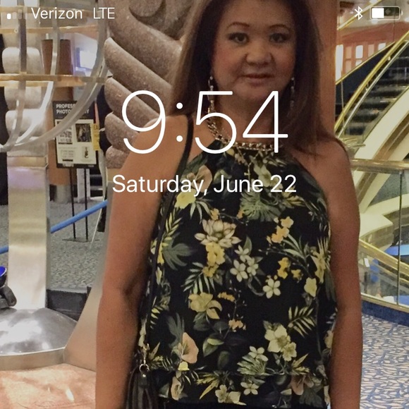 Profile Picture of Agnes imelda Pallen (@agnesmag) on Poshmark