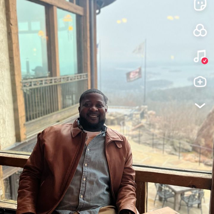 Profile Picture of Jeffrey Bobb (@jeffreybobb) on Tiktok