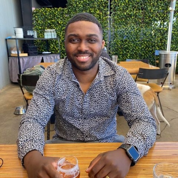 Chris Bookie - Poshmark Profile Picture of Chris Bookie (@chris7db) on Poshmark