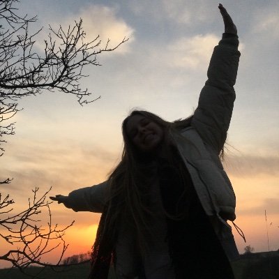 Profile Picture of Julia Żyła (@AgataModra) on Twitter