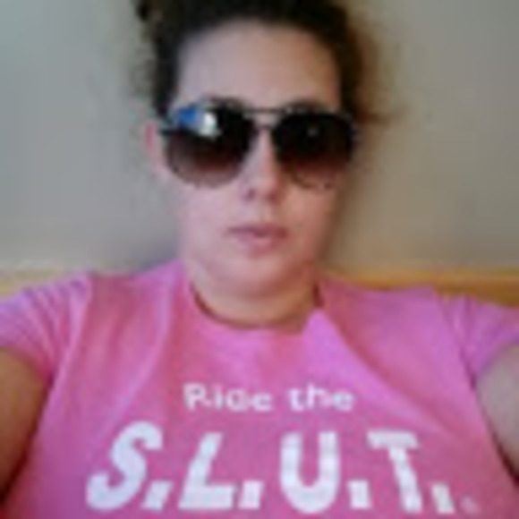 Profile Picture of Lisa Ortega (@lisaortega42) on Poshmark