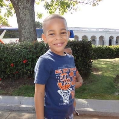 Profile Picture of KennethLang (@jessyzddxcm) on Tiktok