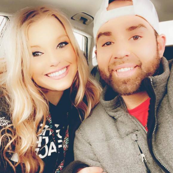Profile Picture of Jordan Manion (@jordmanion11) on Poshmark