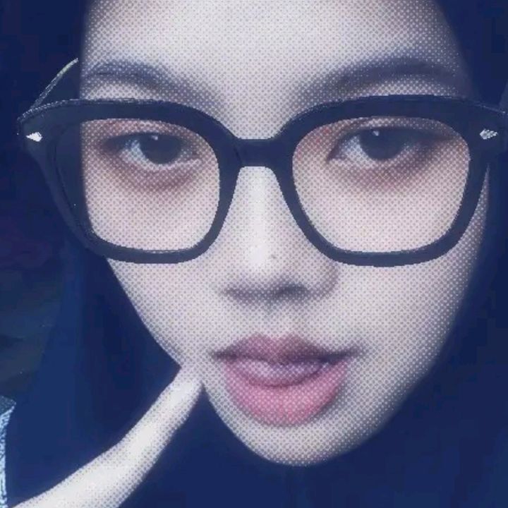 Profile Picture of evalay (@ghoidakhoirunnisa) on Tiktok