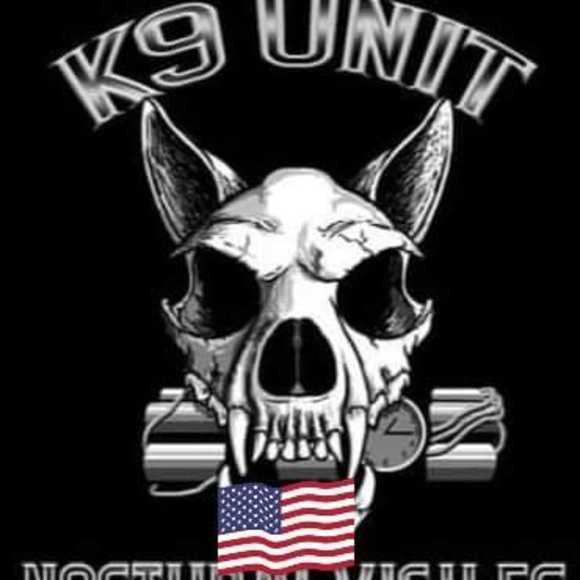 Profile Picture of Rudy Carr (@rudy_carr) on Poshmark