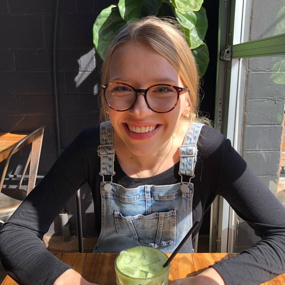 Profile Picture of Faith Neisent (@fneisent) on Poshmark