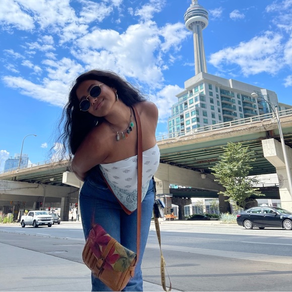 Profile Picture of Adora Kishun (@adorakishun) on Poshmark