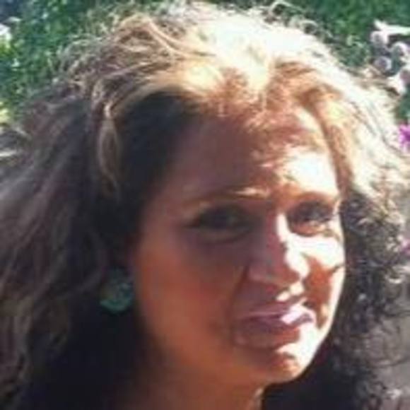 Profile Picture of Melinda Zohrabian (@m_zohrabian) on Poshmark