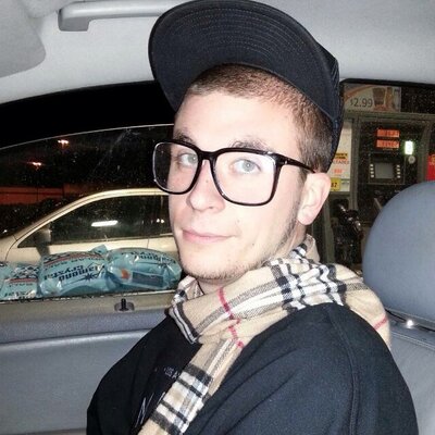 Profile Picture of Robert Mosher (@Matt_Pills32) on Twitter