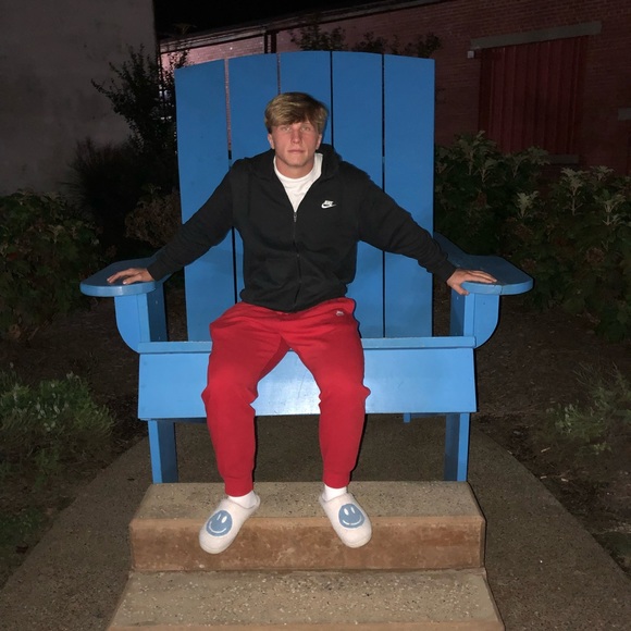 Profile Picture of Jacob Fletcher (@jac0bbb) on Poshmark