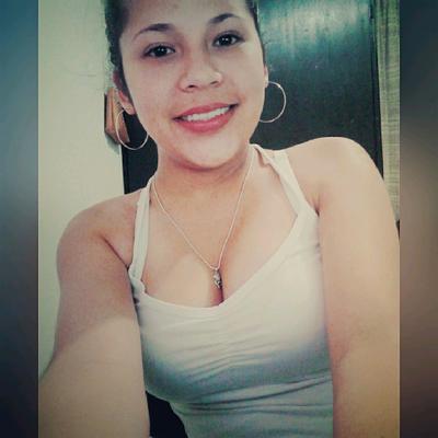 Profile Picture of Lorena Pimentel (@Loren17__) on Twitter