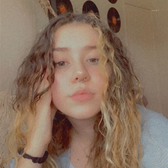 Profile Picture of Brianna Elger (@brianna_elger) on Poshmark