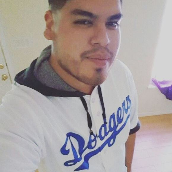 Profile Picture of Gilbert Ramirez (@gilaceup) on Poshmark