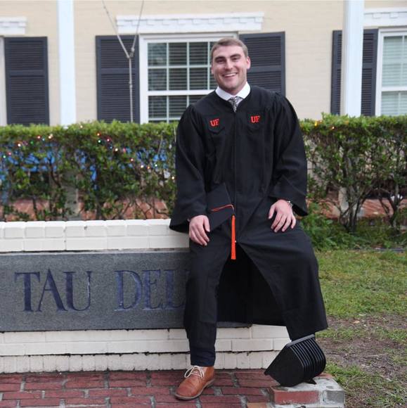 Profile Picture of John Frost (@jfrosty12) on Poshmark