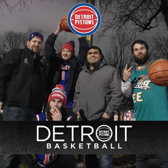 Profile Picture of Matthew Sokolnicki (@msoko) on Poshmark