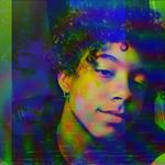 Profile Picture of carol \\ papi follows🖤 (@saviorxedits) on Instagram