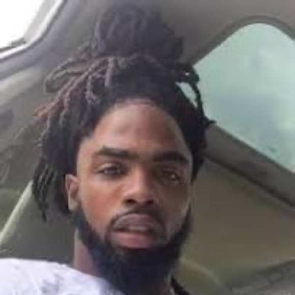 Profile Picture of Roy Harden (@hardenroy55) on Poshmark