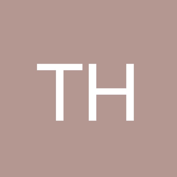 Profile Picture of Trent Haling (@trenthaling7388) on Poshmark