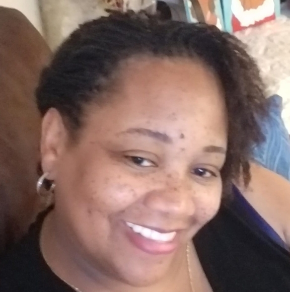 Profile Picture of Robin Henderson-jack (@rotti_love) on Poshmark