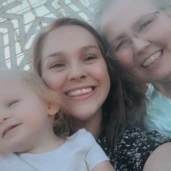 Profile Picture of Loketta Lambert (@lokettalambert) on Poshmark