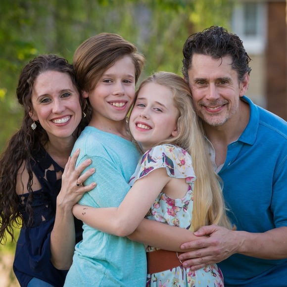 Profile Picture of Andrea Springall-brakefield (@andreaspringall) on Poshmark