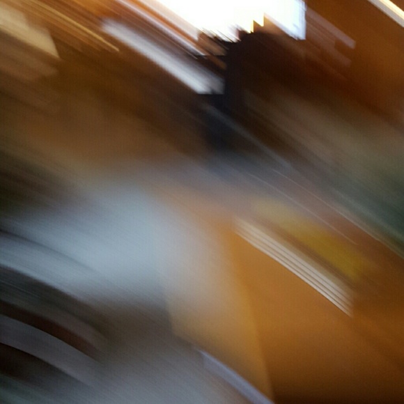 Profile Picture of Kim Svee (@kimsvee) on Poshmark