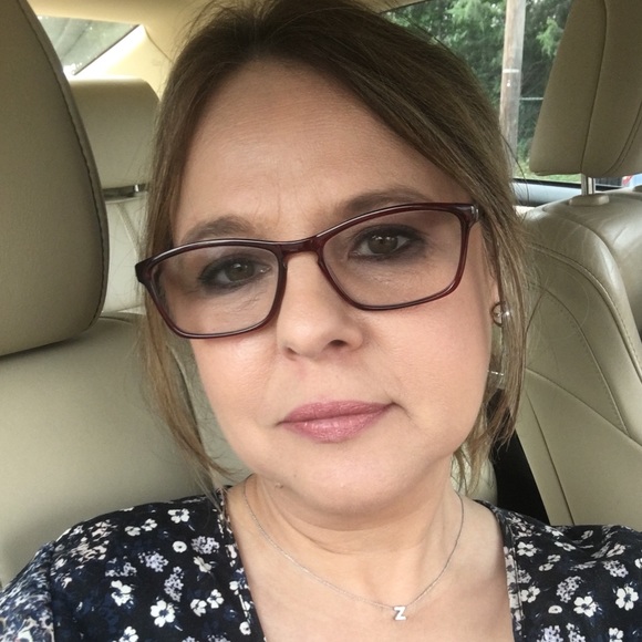 Profile Picture of Zoila Barzaga (@choly62) on Poshmark