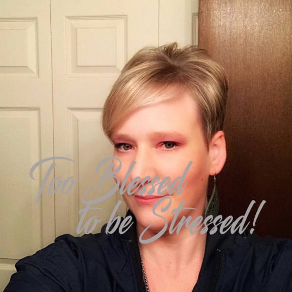 Profile Picture of Mandy Thomas (@mandythomas749) on Poshmark