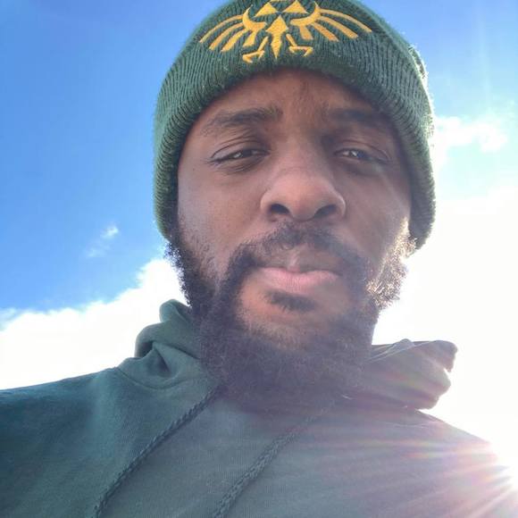 Profile Picture of Chase Hamilton (@chammin00) on Poshmark