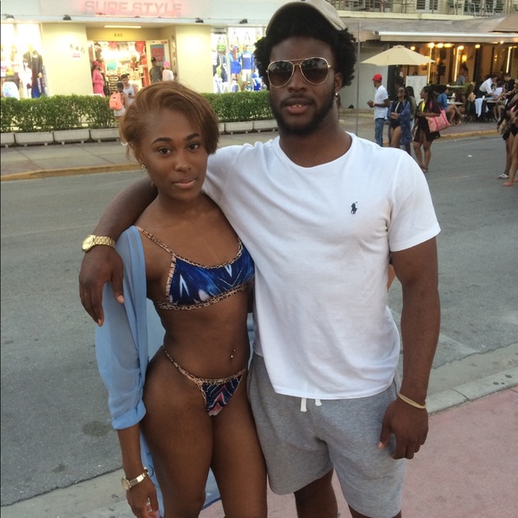 Profile Picture of Tyler Rauls (@tyler_rauls) on Poshmark