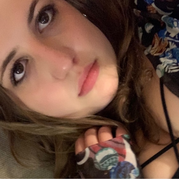 Profile Picture of Raquel Libman (@raquellibman) on Poshmark