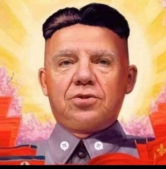 Profile Picture of Adam Vallée (@adam123_321) on Poshmark