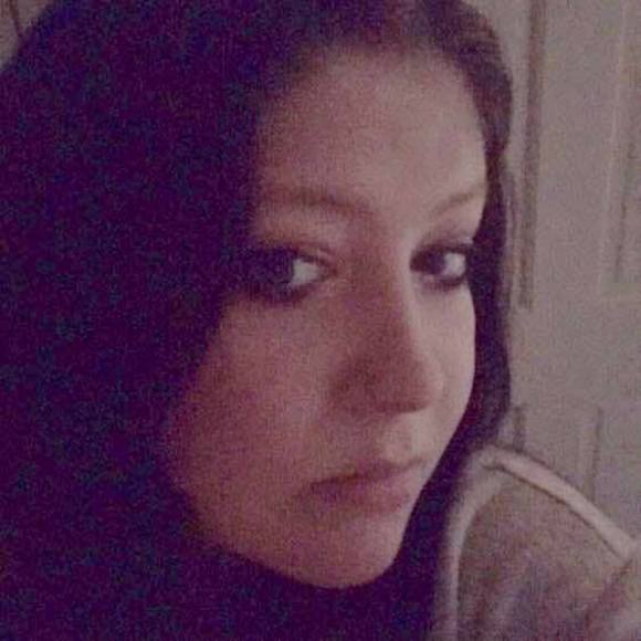 Profile Picture of Misty Baumgarner moore (@mistyrae85) on Poshmark