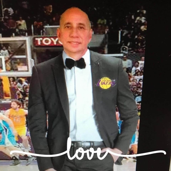 Profile Picture of Ernesto Lim (@ernestolim09) on Poshmark