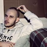 Profile Picture of Bennett Gibson (@flyingpurplegooserobot) on Instagram