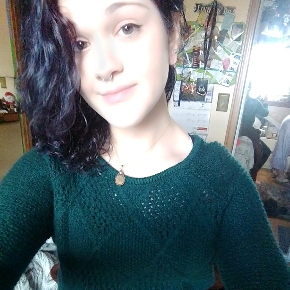 Profile Picture of Lindsey Shoemaker (@lshoemaker83) on Poshmark