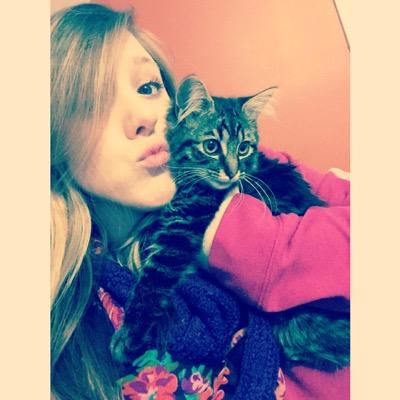 Profile Picture of  ☀† Miranda Walls (@mirandawalls626) on Twitter