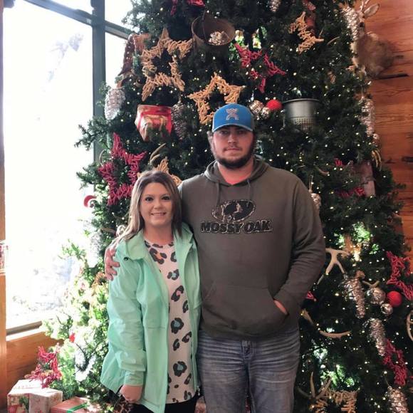 Profile Picture of Hunter Ozburn (@hunterozburn) on Poshmark