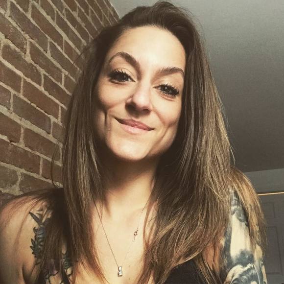 Profile Picture of Pasquale Gdbt (@pascale_godbout) on Poshmark