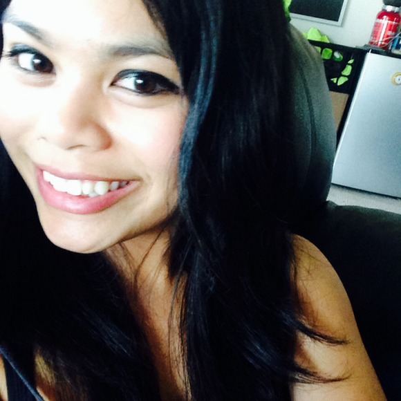Profile Picture of Maria-patricia Baldivino (@mpharries) on Poshmark
