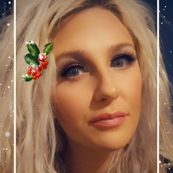 Profile Picture of Amanda Mellish (@manda5588) on Poshmark