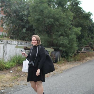 Profile Picture of Rachel (@withabang) on Twitter