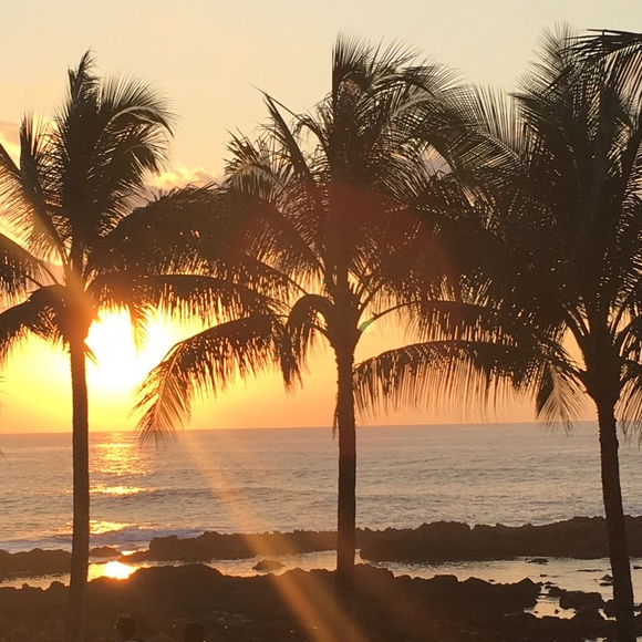 Profile Picture of Estelani Bagasol (@e10jkey) on Poshmark