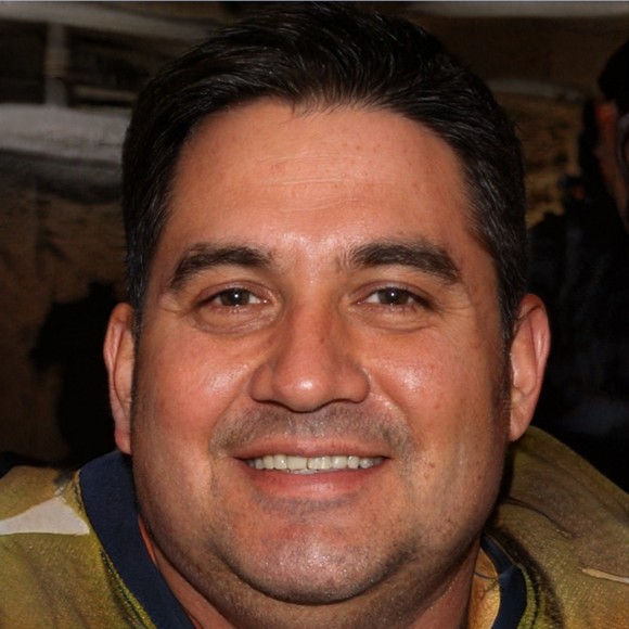 Profile Picture of David Tedeschi (@davidtedeschi) on Poshmark