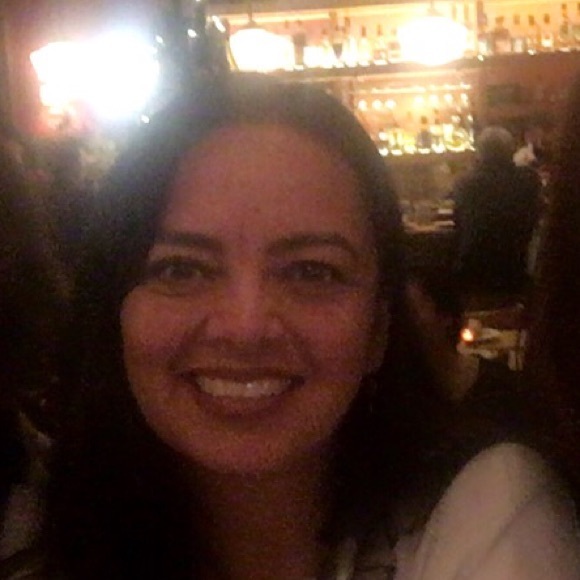 Profile Picture of Nancy Shields (@pepper7576) on Poshmark