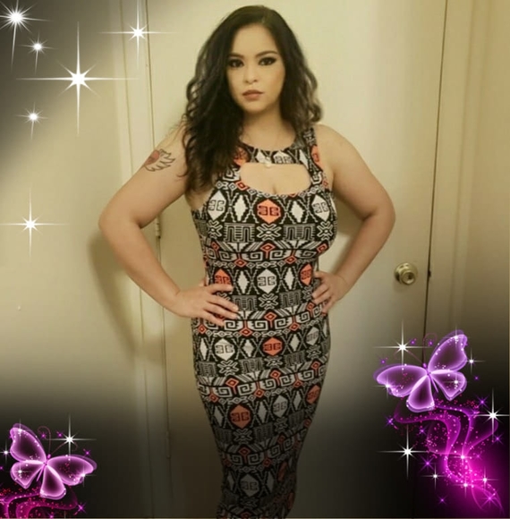 Profile Picture of Raquel Nevarez (@raquelnevarez) on Poshmark